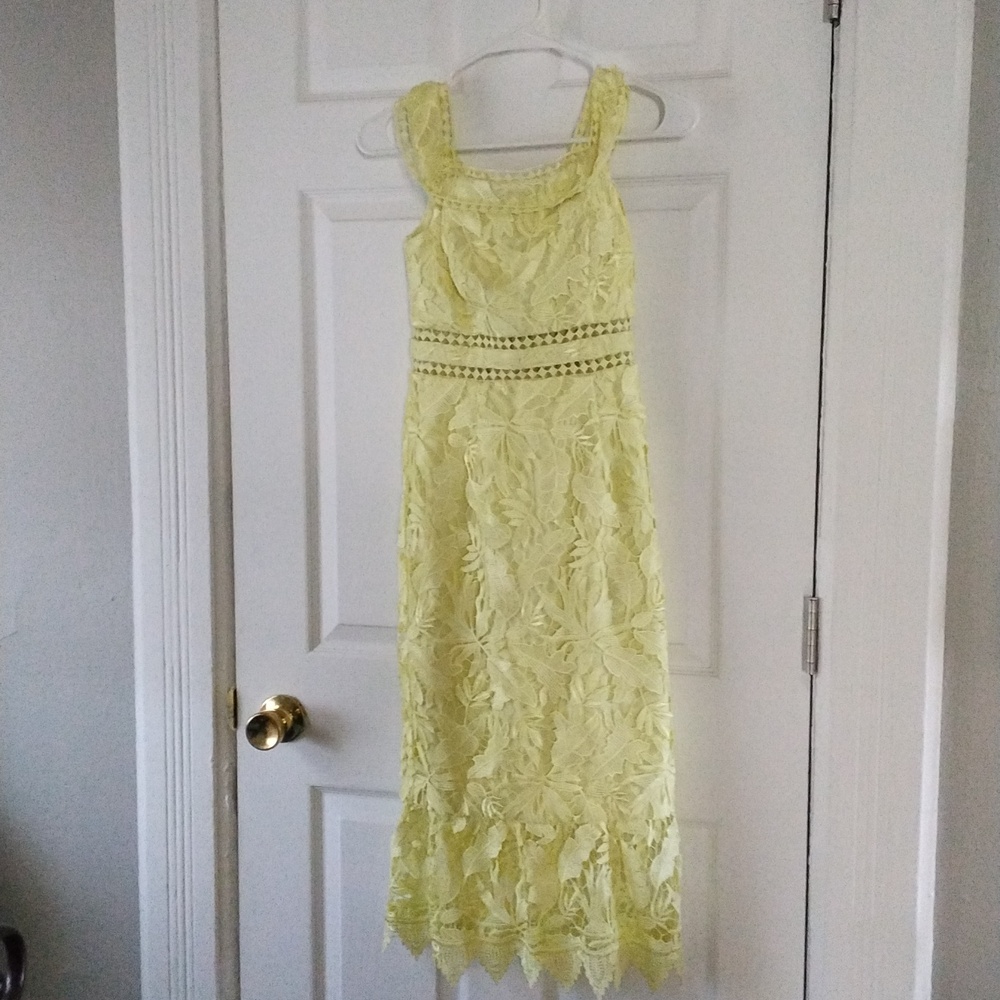 Aidan Mattox fitted, off shoulder, lace dress. SIZE 0